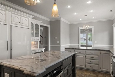 NOW $1,675,000 PINNACLE COUNTRY CLUB. This timeless - photo 28