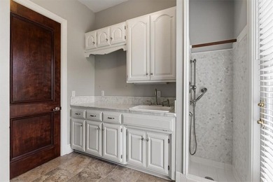 NOW $1,675,000 PINNACLE COUNTRY CLUB. This timeless - photo 29