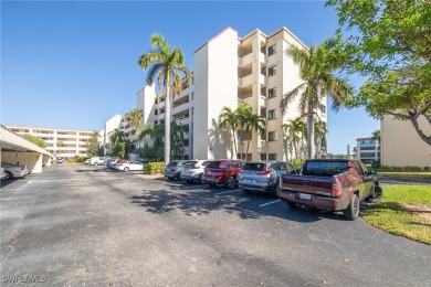 Lake Condo For Sale in Fort Myers, Florida