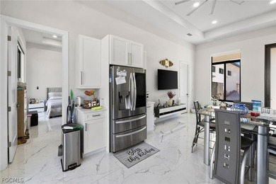 Modern large home on 1 acre, yes 20' entrance ,almost 10,000 sqf - photo 43