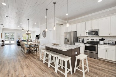 Established income property in Crystal Beach, built in 2018. Has - photo 5