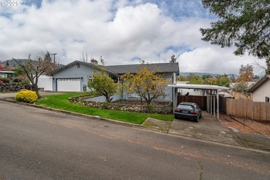 Beautiful spacious home located in highly desirable Hucrest. The