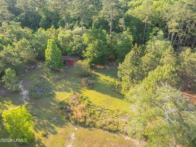 Welcome to 35 Trotters Loop -- a beautiful approximately 4-acre - photo 1