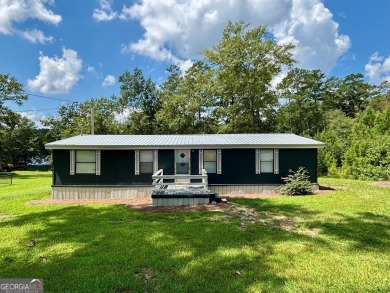 Lake Home For Sale in Sparta, Georgia