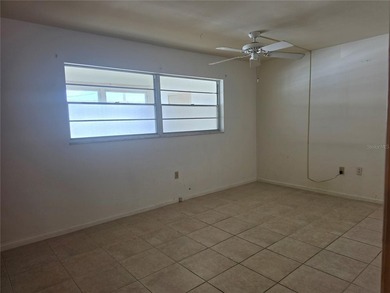 This just in! This spacious 2 Bedroom condo is waiting for its - photo 11