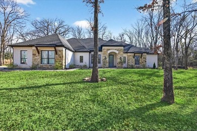Cedar Creek Lake Home For Sale in Mabank Texas
