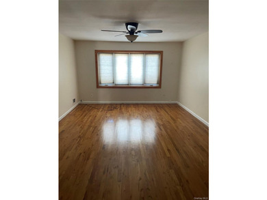 Welcome to this spacious and well-maintained Duplex in the heart - photo 15