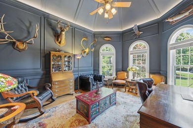 Welcome to a luxury lifestyle property redefining resort-style - photo 18