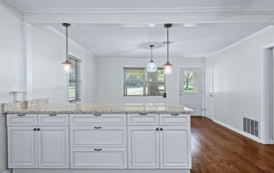 You're going to love this hard-to-find located out of the flood - photo 19