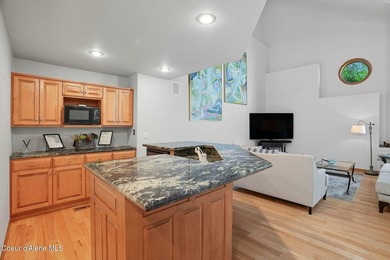 Iconic waterfront masterpiece on Lake Coeur d'Alene with over 8 - photo 19