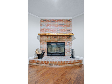 You're going to love this hard-to-find located out of the flood - photo 26
