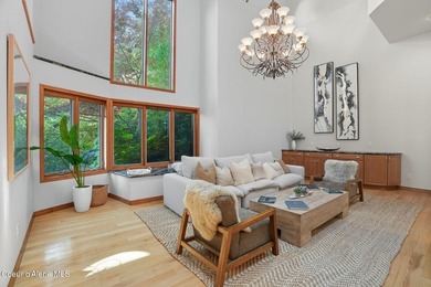 Iconic waterfront masterpiece on Lake Coeur d'Alene with over 8 - photo 26