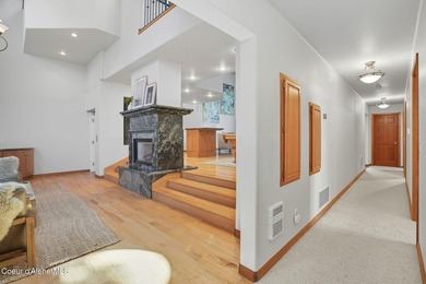 Iconic waterfront masterpiece on Lake Coeur d'Alene with over 8 - photo 29