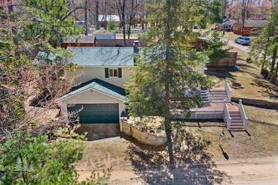 Move-in ready and made for relaxing, this charming 2-bedroom - photo 33