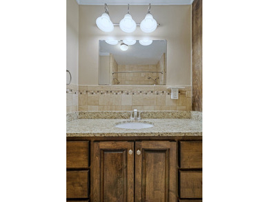 You're going to love this hard-to-find located out of the flood - photo 35