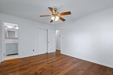 You're going to love this hard-to-find located out of the flood - photo 40