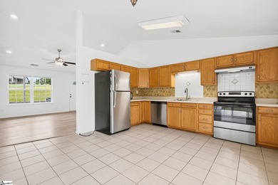 Great yard near the lake! - photo 3