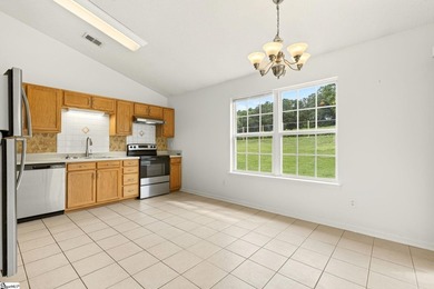 Great yard near the lake! - photo 4