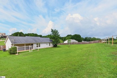 Great yard near the lake! - photo 9
