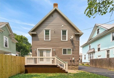 Stunning remodeled home, move right in and enjoy having all of - photo 3