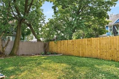 Stunning remodeled home, move right in and enjoy having all of - photo 6