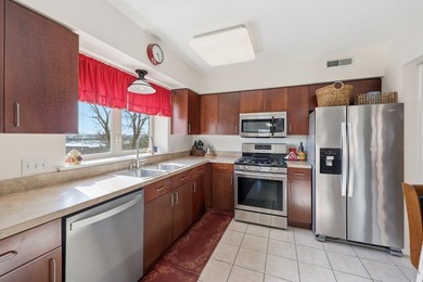 655 Perrie Drive unit: 302