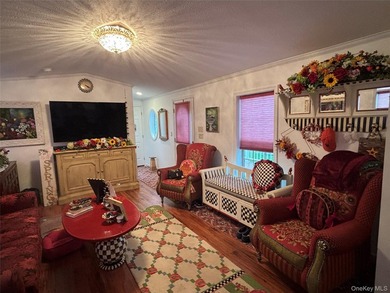 Come & Enjoy Glenwood Village, A Well Sought After 55+ - photo 9
