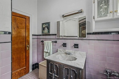 Prime development site located in Astoria Heights/Upper Ditmars - photo 15