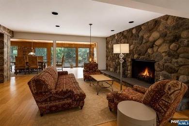 PREMIER LOCATION!! THIS HOME IS LOCATED ON ONE OF ALPINE'S MOST - photo 17