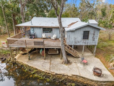 Discover the charm of Steinhatchee living with this unique - photo 6