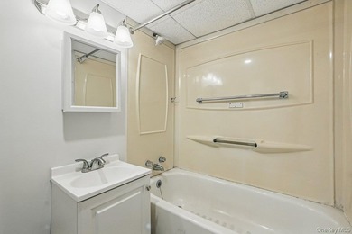 Prime development site located in Astoria Heights/Upper Ditmars - photo 26