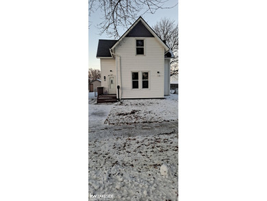 Clinton River Home For Sale in Mount Clemens Michigan