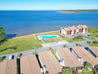 The perfect two bedroom Sailboat Bay unit on Plash Island has - photo 8