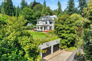Cedarhurst is more than a residence. It is a turn-key lifestyle - photo 3