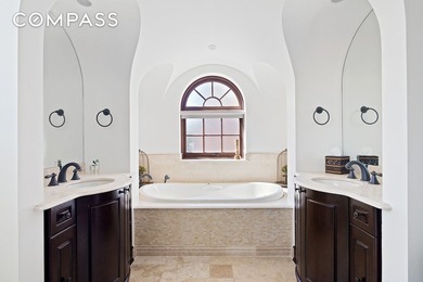 Luxury living surrounded by breathtaking water views awaits in - photo 20
