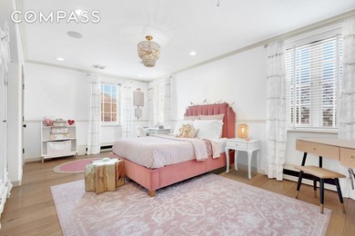 Luxury living surrounded by breathtaking water views awaits in - photo 22