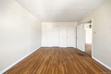 Welcome to this wonderful 2 bedroom unit in the desirable - photo 10