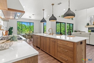 Prepare yourself for exceptional living on the Blanco River in - photo 7