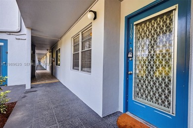 Newly installed on May 2026 impact windows!!!! Fully renovated - photo 25