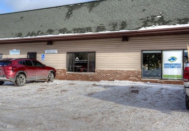 Fantastic investment opportunity! This five-unit commercial - photo 7