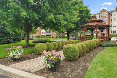 Welcome home to Brookside Place. This beautiful third-floor - photo 31