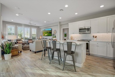 SPECTECULAR VIEWS & CORNER HOMESITE! This BEAUTIFULLY UPGRADED - photo 4