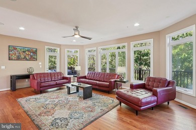 Welcome to one of the most captivating lakefront residences - photo 7