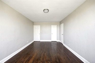 Welcome to this newly renovated 1 bedroom unit in the desirable - photo 8