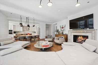 Tribune Tower Residence offers an amazing opportunity to own a - photo 8