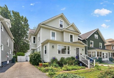 Packed with charm, space and updates, welcome to 113 - photo 2