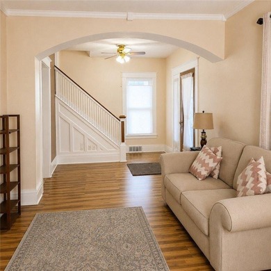 Packed with charm, space and updates, welcome to 113 - photo 9