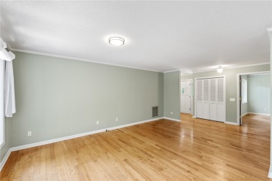 Spacious, Private, and Just Minutes from Clemson - A Hidden Gem