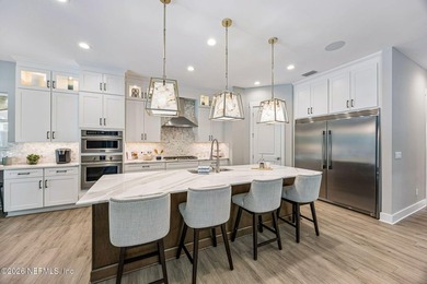 Focused on neutral, this Coastal Classic is all about simple - photo 17