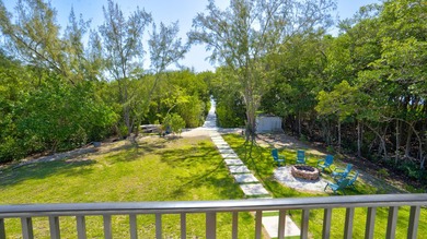 Huge Direct Oceanfront Compound -- One-of-a-Kind with 276-Foot - photo 19